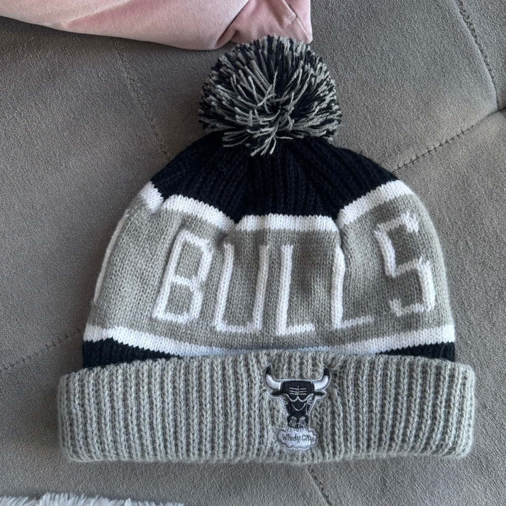 CHICAGO BULLS Pom Pom Winter Hat
